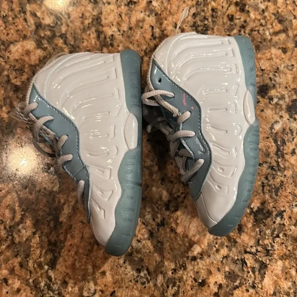 Foamposite toddler size 7c - Picture 2 of 4